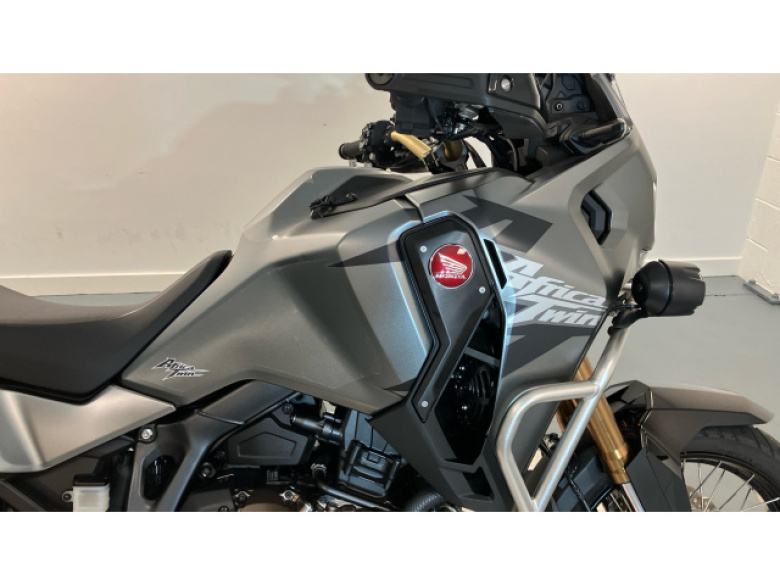25MY Honda Africa Twin CRF1100 Adventure Sports Electric Suspension DCT Automatic